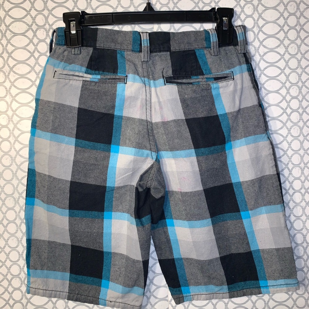 Shorts - Picture 2 of 3
